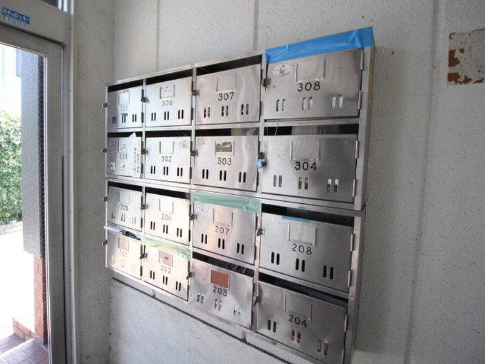 物件外観写真4　(建物設備)