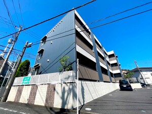 ブリリアントコ－ト外観写真