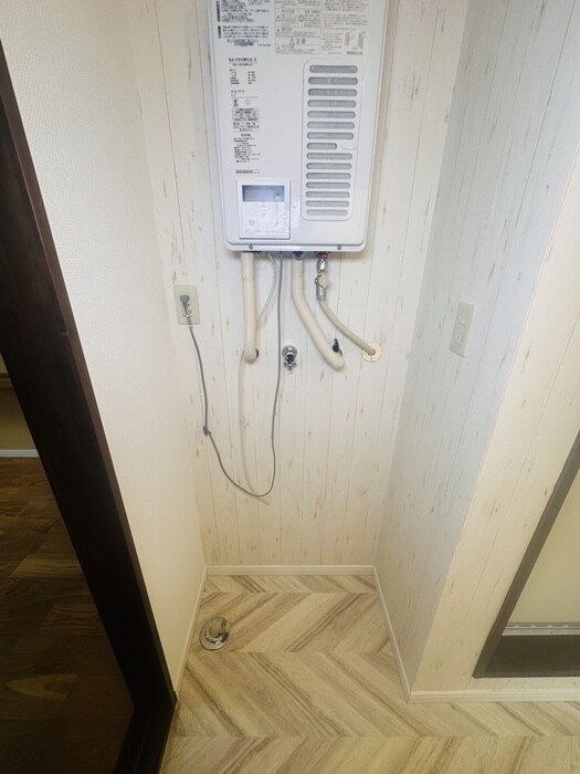 物件内観写真15　(洗濯機置場)