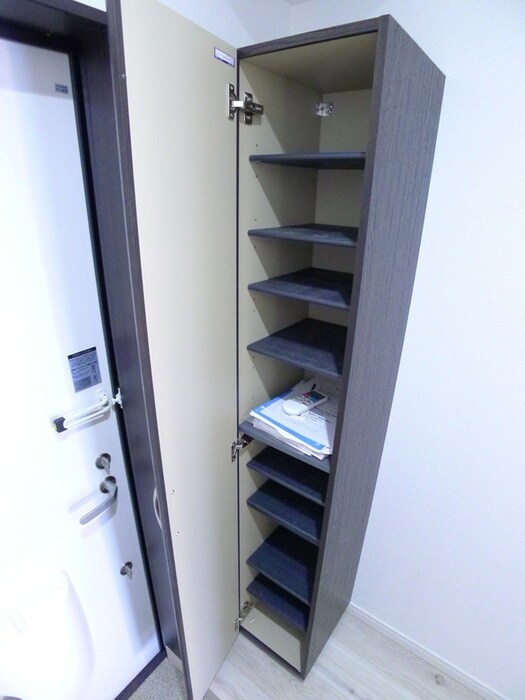 物件内観写真17　(室内からの展望)