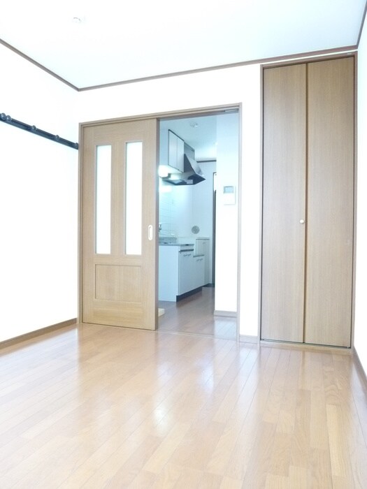 物件内観写真8　(内観写真)