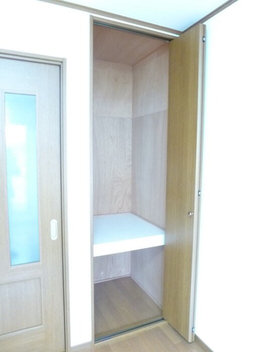 物件内観写真9　(収納)