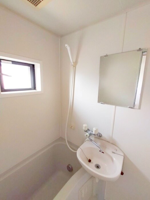 物件内観写真13　(バス／シャワールーム等)