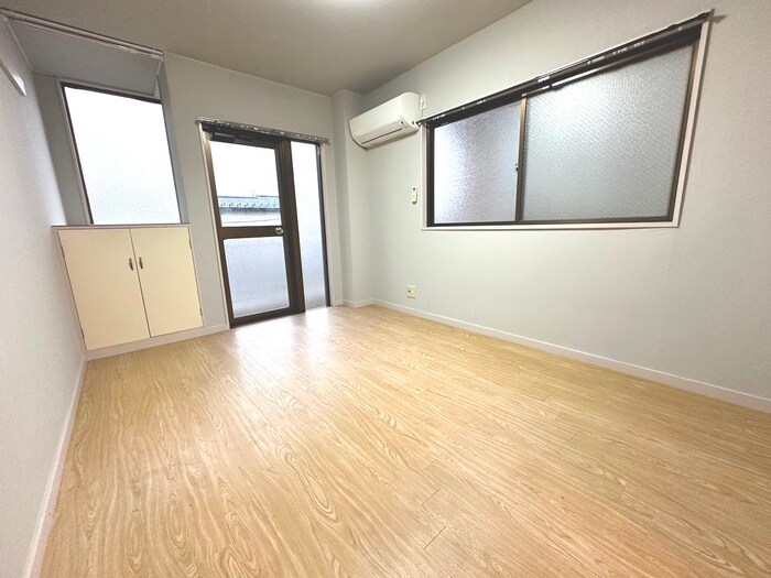 物件内観写真7　(居室)