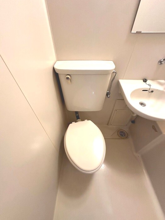 物件内観写真12　(トイレ)