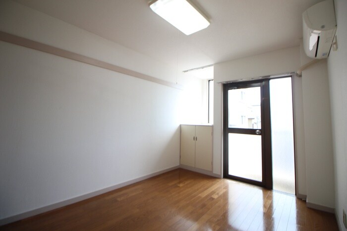 物件内観写真14　(居室)