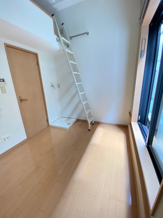 物件内観写真10　(居室)