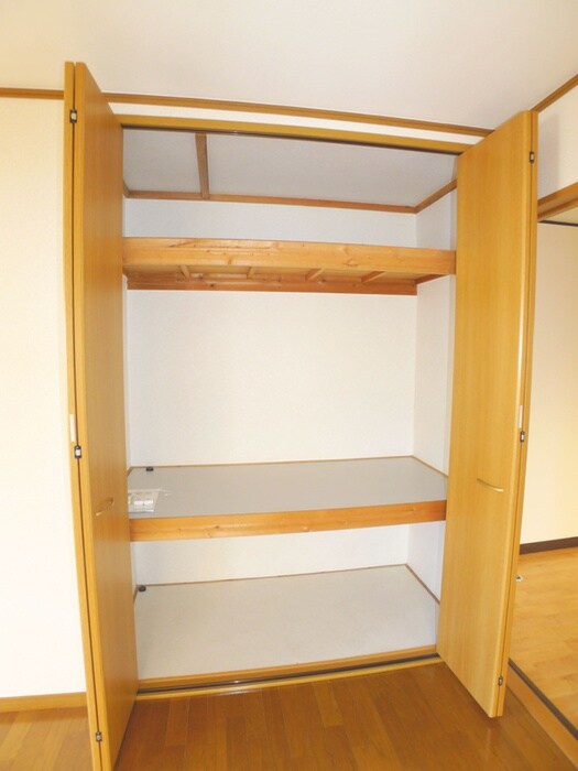 物件内観写真16　(収納)