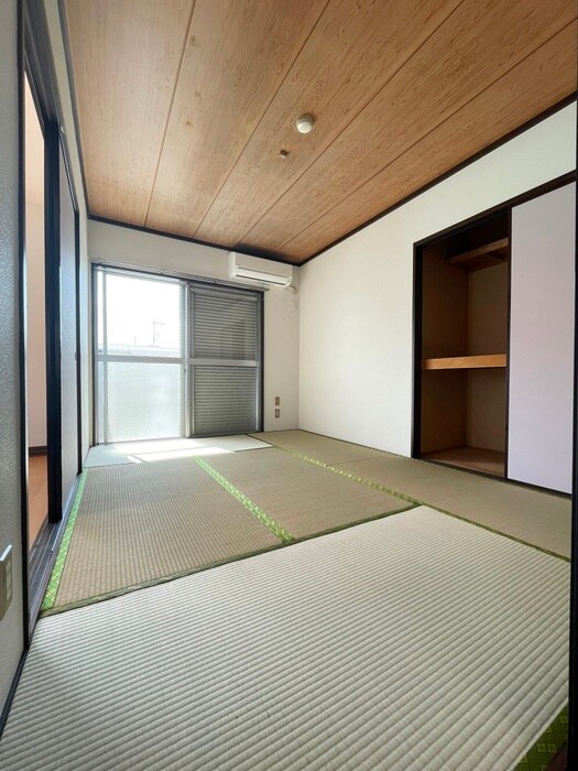 物件内観写真10　(居室)