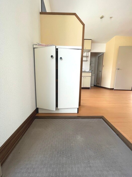 物件内観写真19　(玄関)