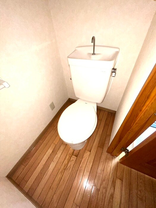 物件内観写真16　(トイレ)