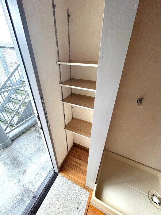 物件内観写真18　(靴箱)