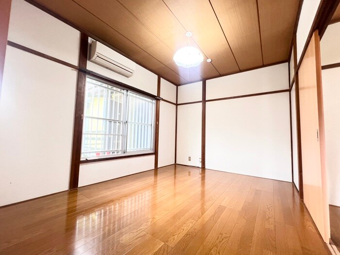 サンクレスタ山の根の居室