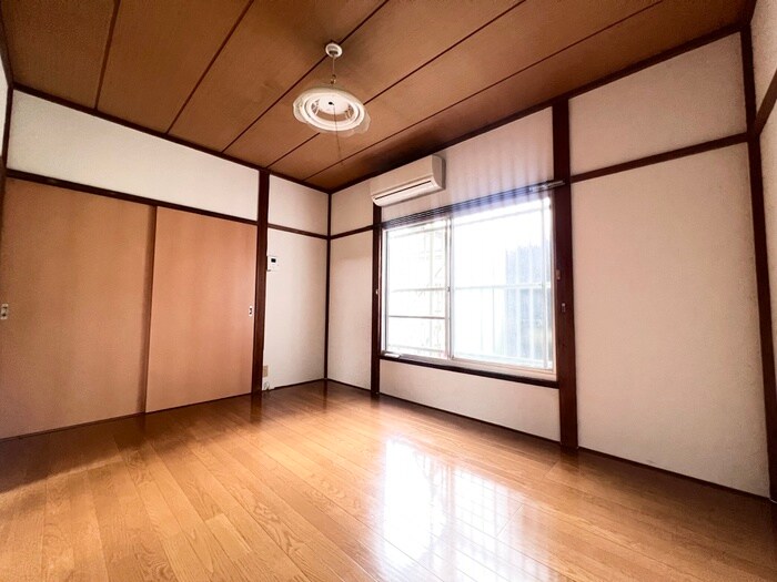 サンクレスタ山の根の居室