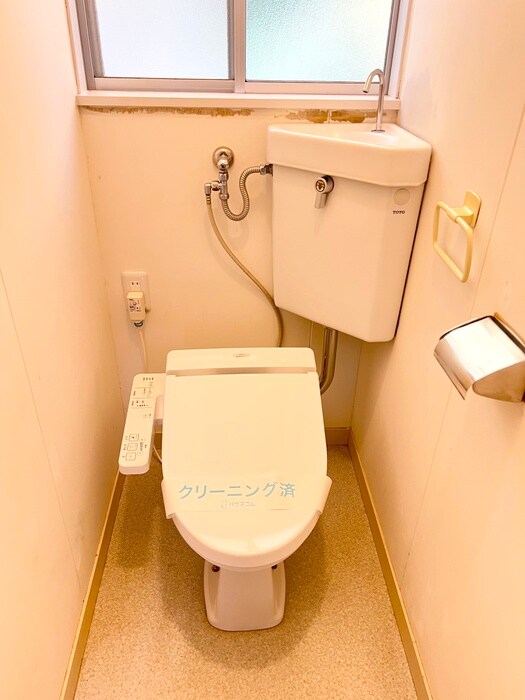 サンクレスタ山の根のトイレ