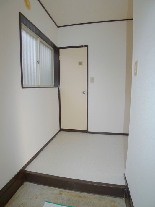 物件内観写真17　(廊下)