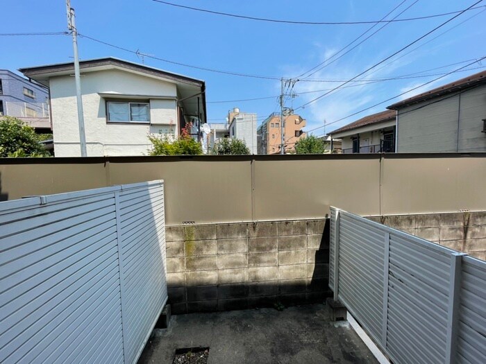 物件内観写真22　(室内からの展望)