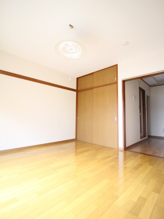 物件内観写真9　(居室)