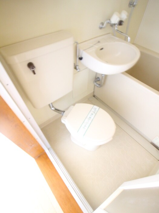 物件内観写真12　(トイレ)