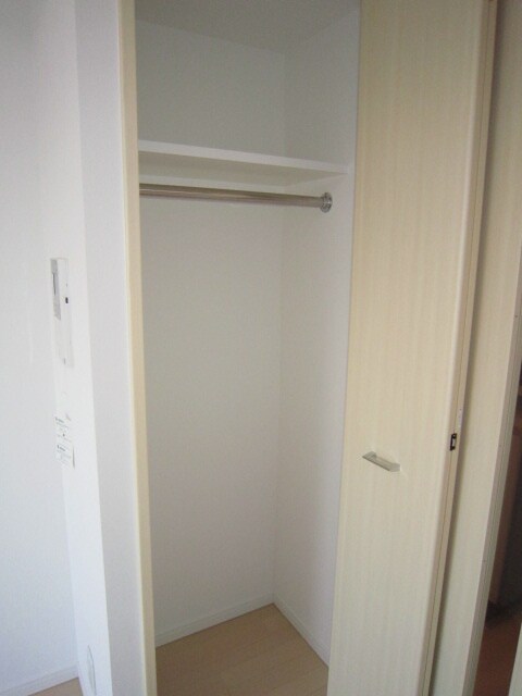 物件内観写真13　(収納)
