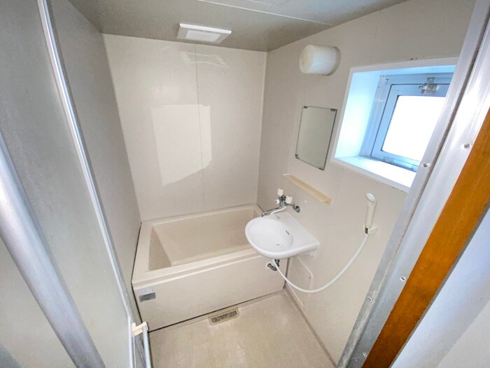 物件内観写真8　(バス／シャワールーム等)