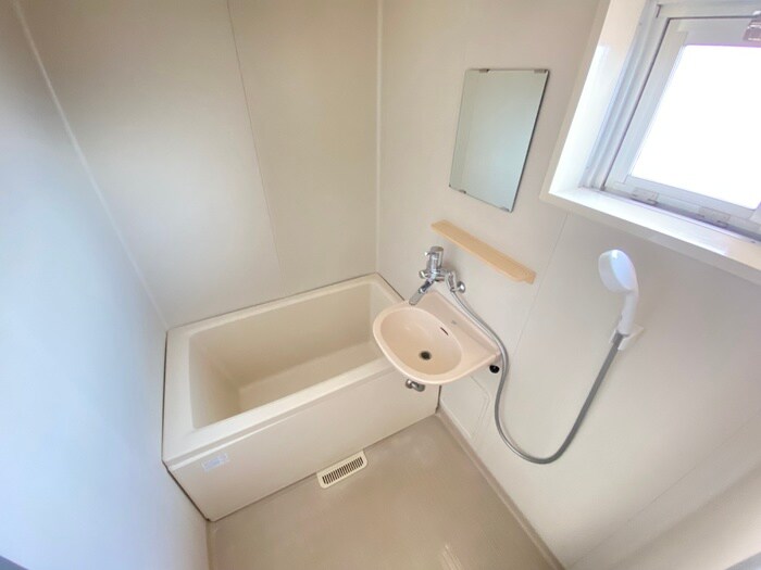 物件内観写真12　(バス／シャワールーム等)