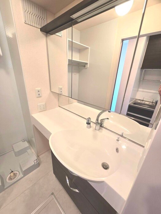 物件内観写真9　(洗面)