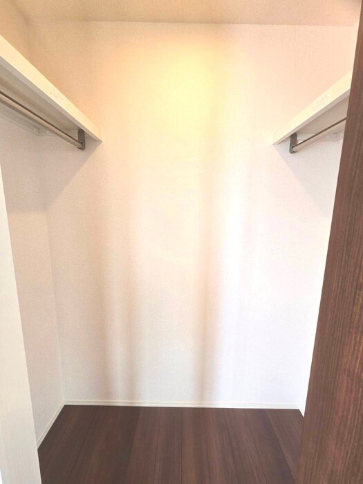 物件内観写真12　(収納)