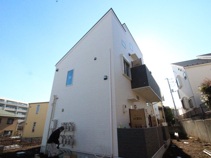 物件外観写真2　(外観写真)