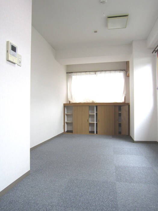物件内観写真4　(居室)