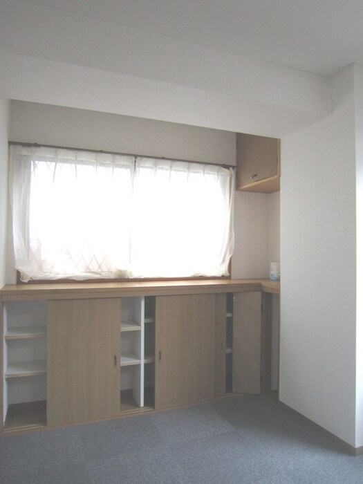 物件内観写真8　(収納)