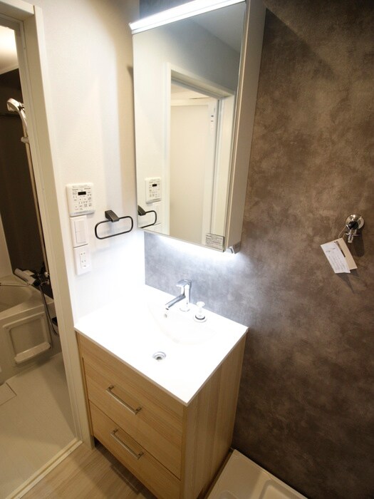 物件内観写真11　(洗面)