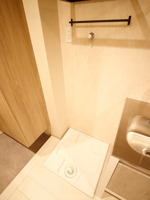 物件内観写真12　(洗濯機置場)