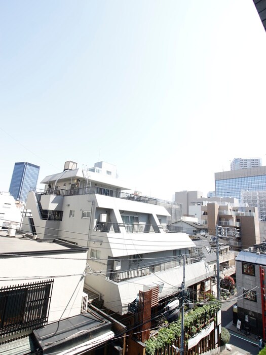 物件内観写真16　(室内からの展望)