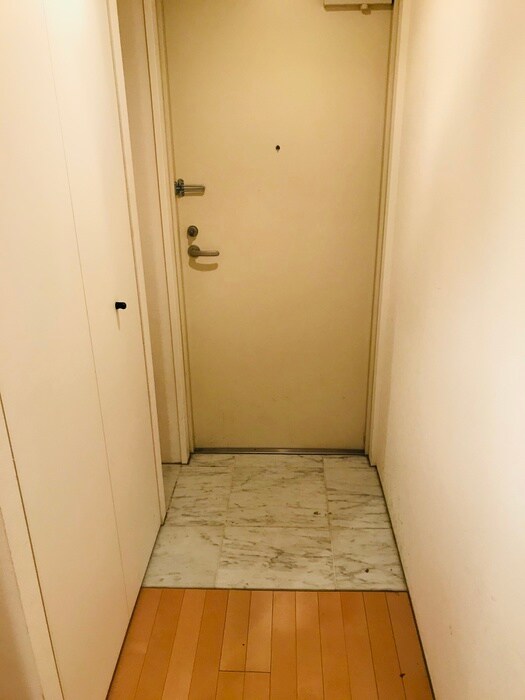 物件内観写真20　(玄関)