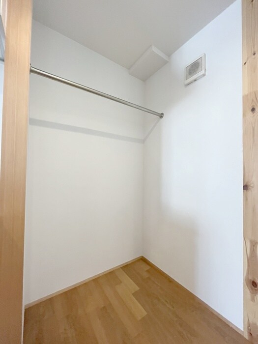 物件内観写真16　(収納)