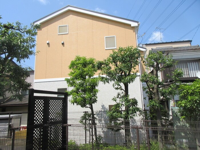 物件外観写真4　(外観写真)