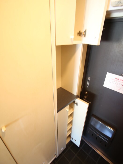 物件内観写真16　(靴箱)