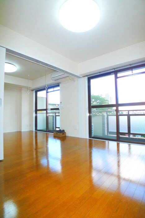 物件内観写真4　(居室)