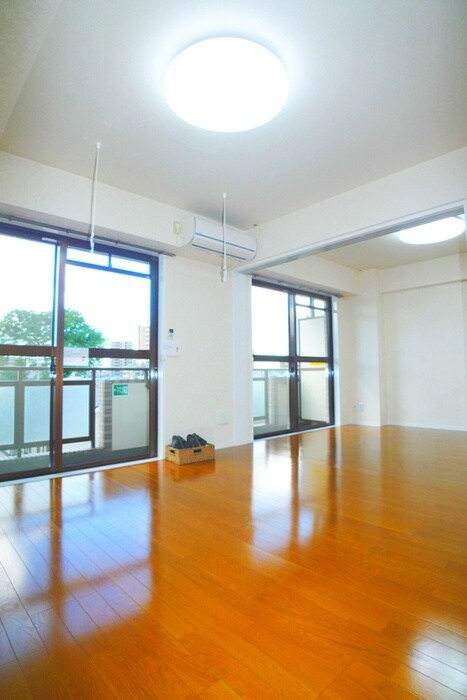 物件内観写真8　(居室)