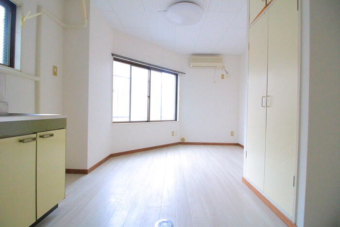 物件内観写真6　(居室)