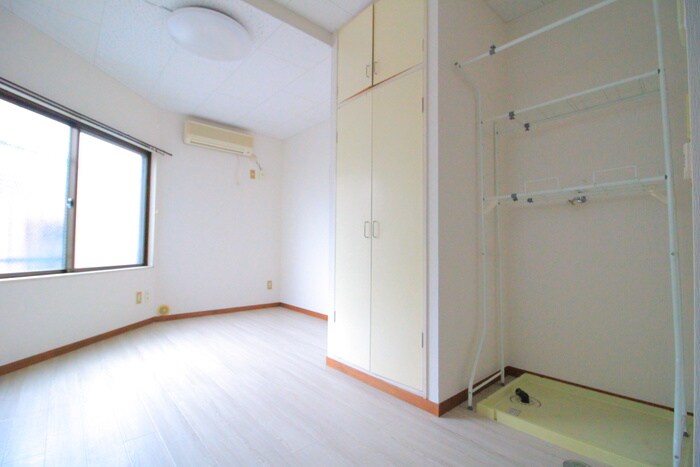 物件内観写真10　(居室)