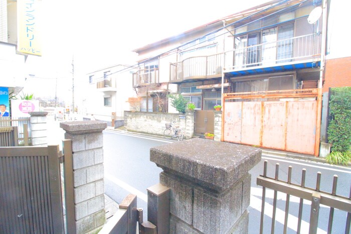 物件内観写真21　(室内からの展望)