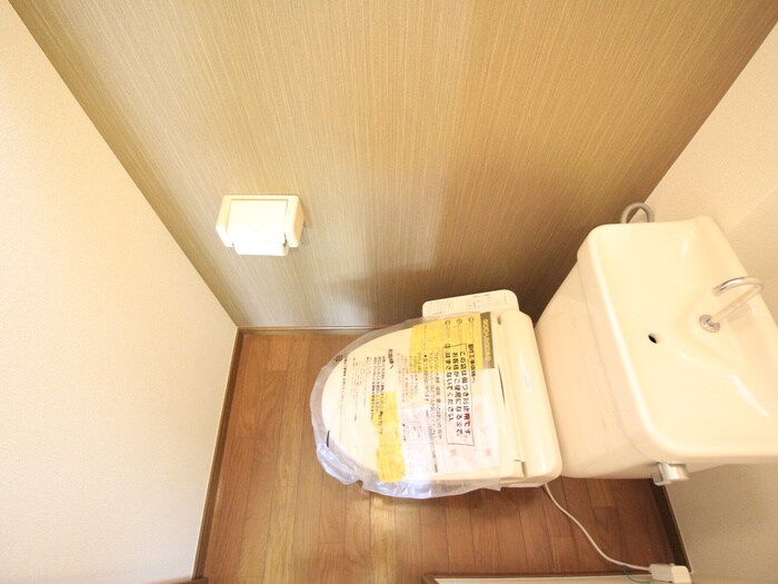 物件内観写真14　(トイレ)