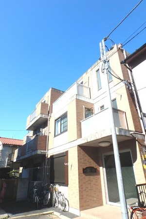 ハウス松外観写真