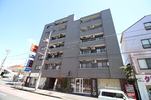 アヴニ－ルグレイス外観写真