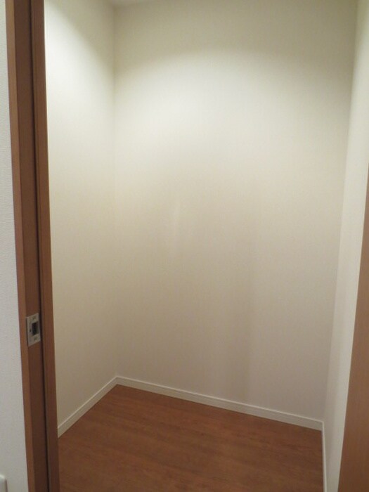 物件内観写真18　(収納)