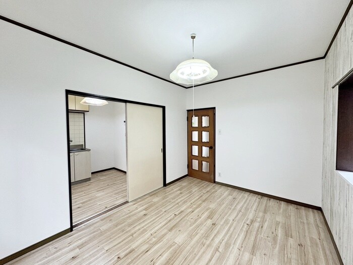 物件内観写真7　(居室)