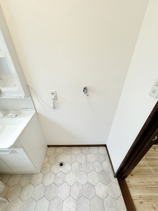 物件内観写真17　(洗濯機置場)