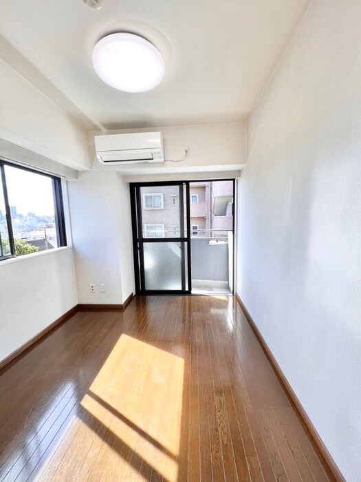 物件内観写真7　(居室)